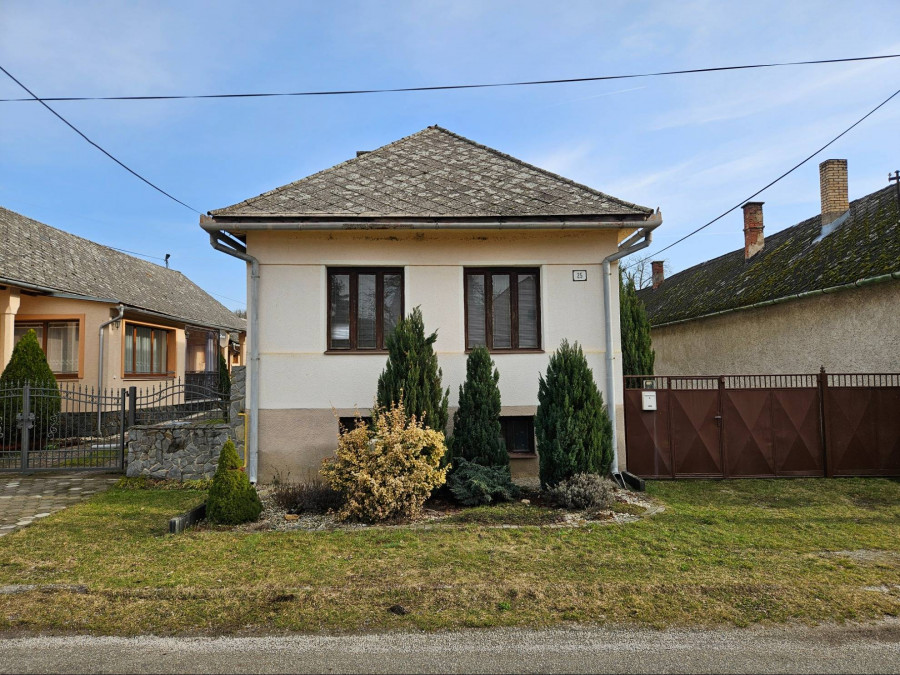 Rodinný dom na predaj v obci Rudník - 1