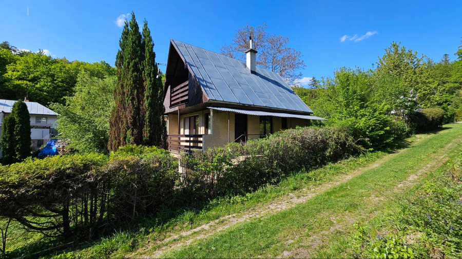 Na predaj rekreačná chata v lese, obec Poproč, ZNÍŽENÁ CENA o 7000 EUR !!!! - 1